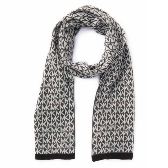 MICHAEL Kors Set •Scarf Hat Gloves •Brand New - Picture 5 of 7